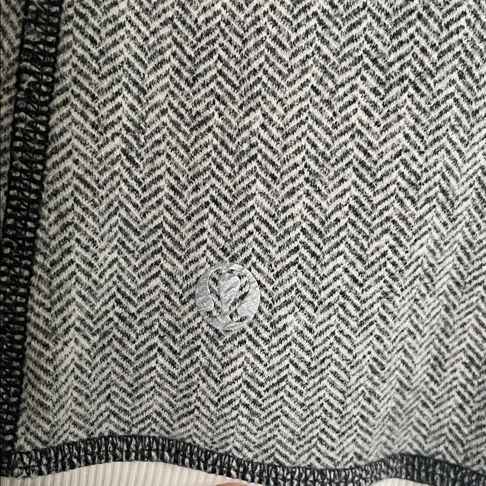 lululemon athletica Gray Ribbed Zip Bomber Jacket with White Trim PTP 18 M/L